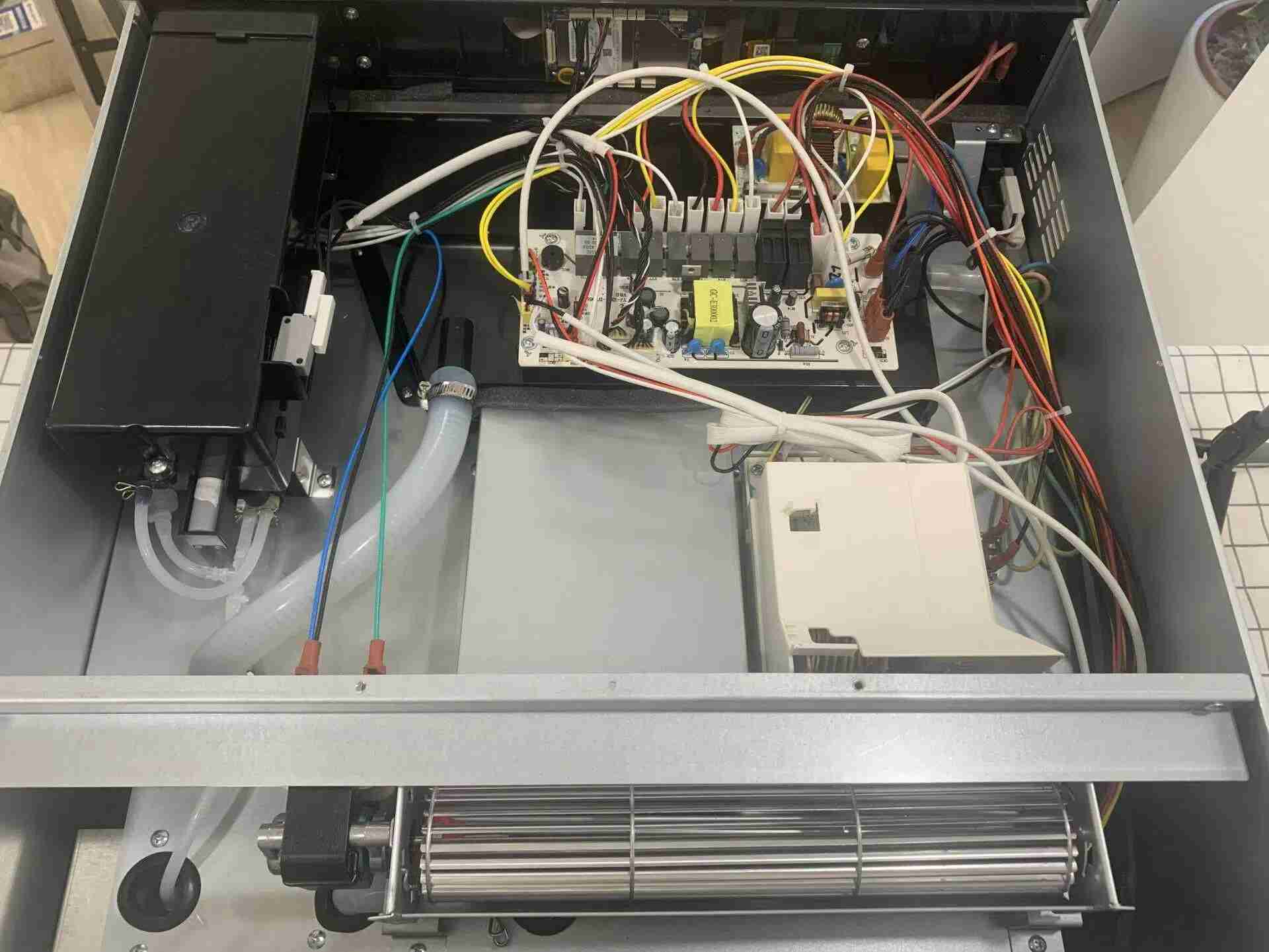 ChungFo 크로스 플로우 팬, 선도적인 전자레인지-스팀-오븐 콤보의 냉각 성능 향상